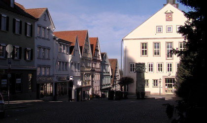Marktplatz Hechingen mit Rathaus | Bildquelle: RTF1