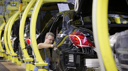 Produktion der S-Klasse in Sindelfingen | Bildquelle: Daimler AG (Pressebild)