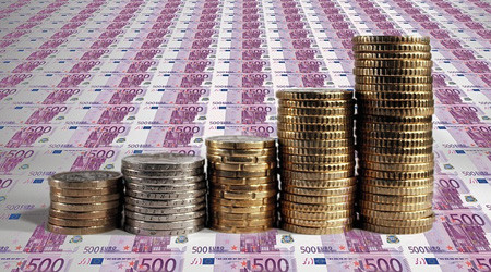 EURO-Banknoten und M&uuml;nzen | Bildquelle: pixabay.com