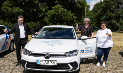 Spendenübergabe VRMobil Volksbank Reutlingen an Diakonie Leben | Bildquelle: RTF.1