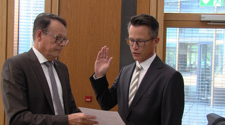 Vereidigung von Landrat Hendrik Bednarz | Bildquelle: RTF.1