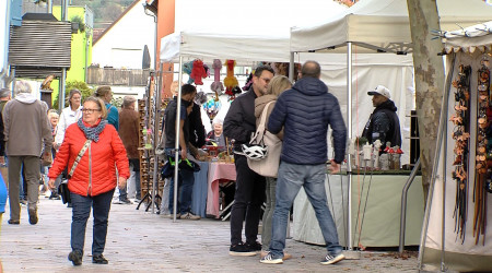 Kunsthandwerkermarkt Dettingen | Bildquelle: RTF.1