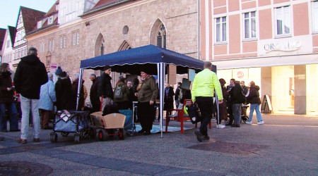 Marktplatzktion Wohnen ist ein Menschenrecht | Bildquelle: RTF.1