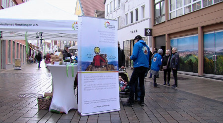 Kinderhospizdienst auf dem Marktplatz | Bildquelle: RTF.1