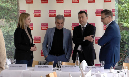 Nils Schmid und die SPD auf der Achalm | Bildquelle: RTF.1