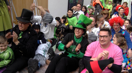 Narrenparty beim Rathaussturm in Metzingen | Bildquelle: RTF.1