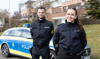 Die neue Polizeiuniform aus funktionalem und stichhemmendem Stoff | Bildquelle: Innenministerium Baden-W&uuml;rttemberg / Leif Piechowski