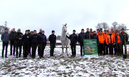 Azubis auf dem Haupt- und Landgest&uuml;t Marbach | Bildquelle: RTF.1