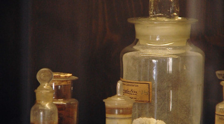 Altmodische Chemie | Bildquelle: RTF.1