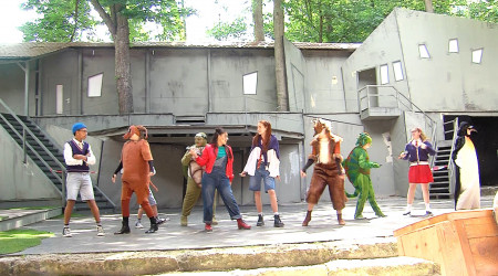 Naturtheater Reutlingen: Die Schule der magischen Tiere | Bildquelle: RTF.1