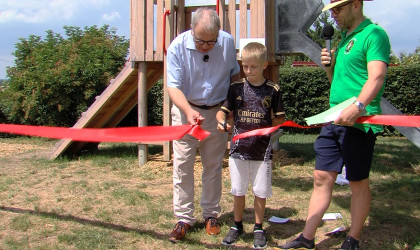 Spielplatz-Neuer&ouml;ffnung in der Gartenanlage Wackersbronn | Bildquelle: RTF.1