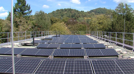 Photovoltaikanlagen auf dem Isolde-Kurz-Gymnasium | Bildquelle: RTF.1
