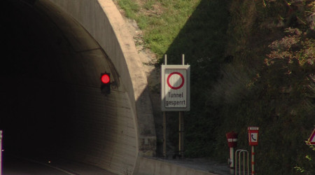 Scheibengipfeltunnel gesperrt | Bildquelle: RTF.1