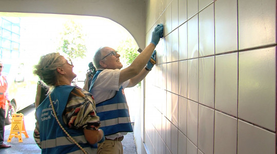 Keck putzt Bahnhof | Bildquelle: RTF.1
