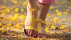 Füsse im Herbstlaub | Bildquelle: Pixabay.com