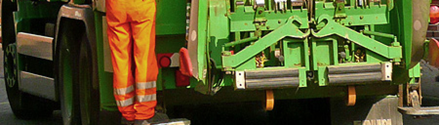 M&uuml;llabfuhr | Bildquelle: pixelio.de - Gabi Schoenemann