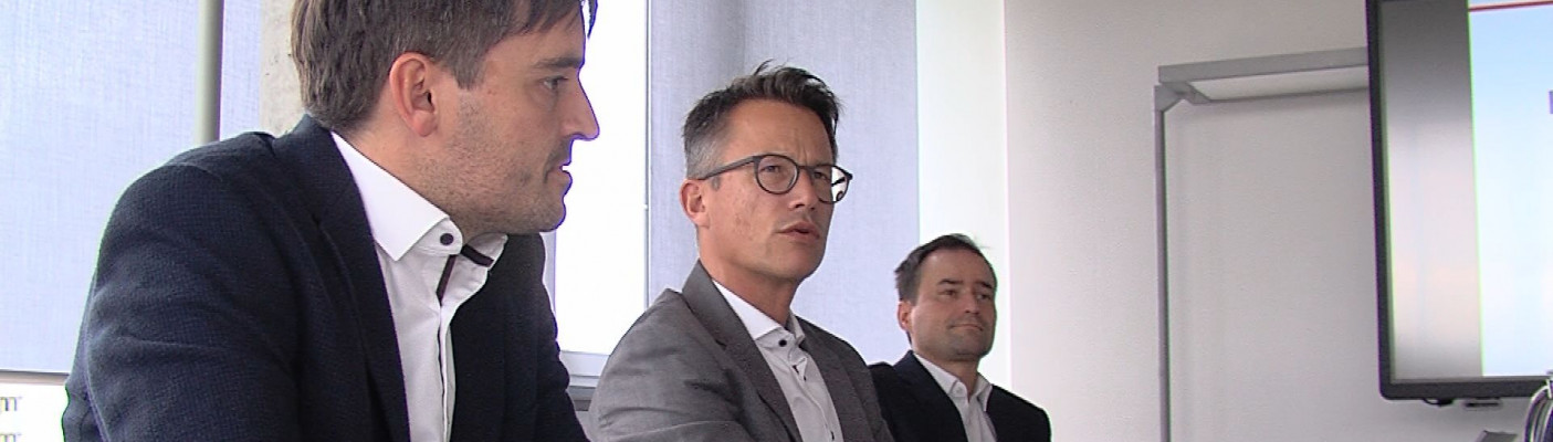 Dr. Hendrik Bednarz stellt den Kreishaushalt vor | Bildquelle: RTF.1