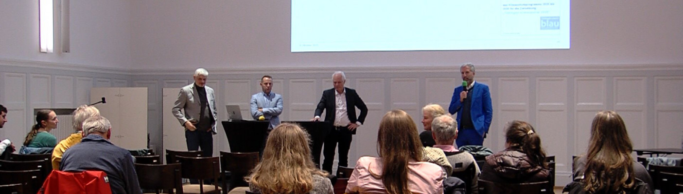 Präsentatoren des Klimaschutzprogramms | Bildquelle: RTF.1