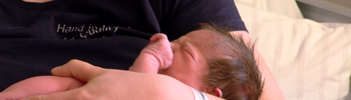 Elin, das Neujahrsbaby | Bildquelle: RTF.1