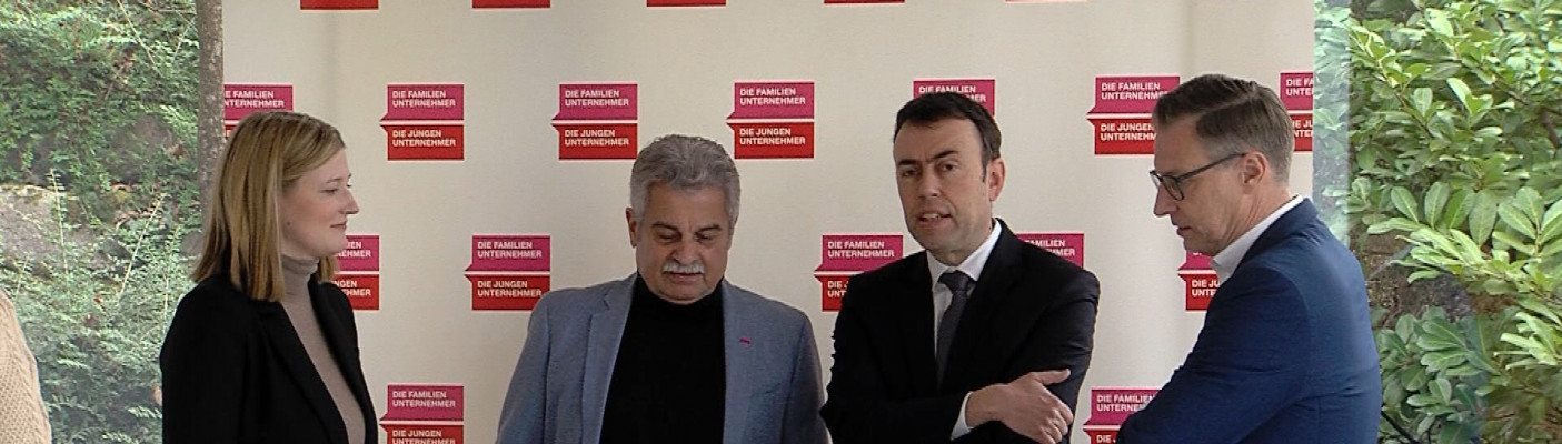 Nils Schmid und die SPD auf der Achalm | Bildquelle: RTF.1