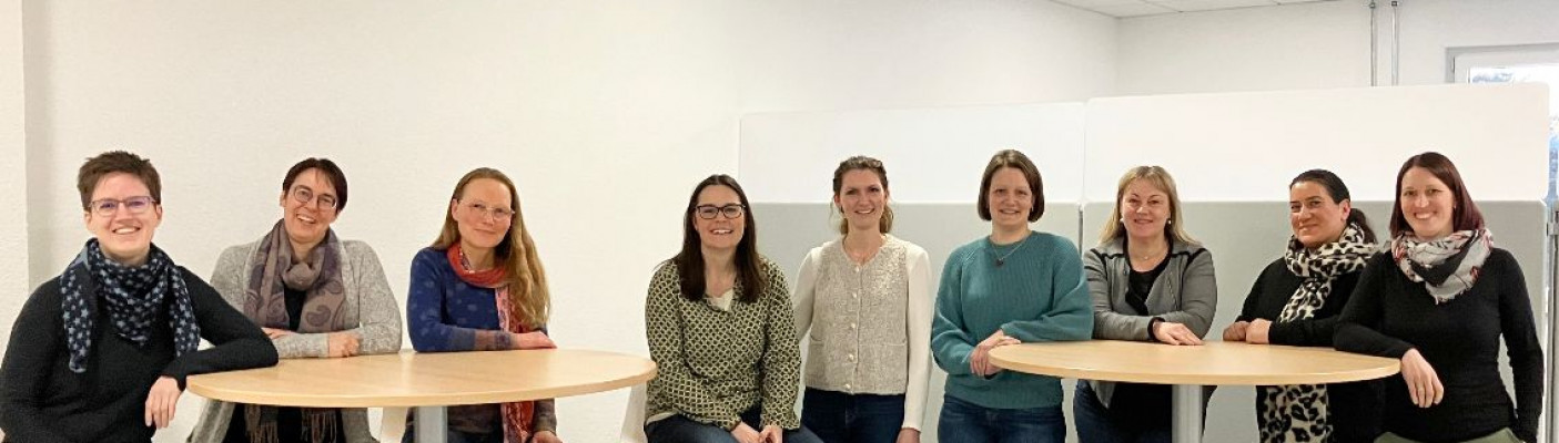 Die Elterntreffleiterinnen und die ST&Auml;RKE-Koordinatorinnen des Zollernalbkreises | Bildquelle: Zollernalbkreis