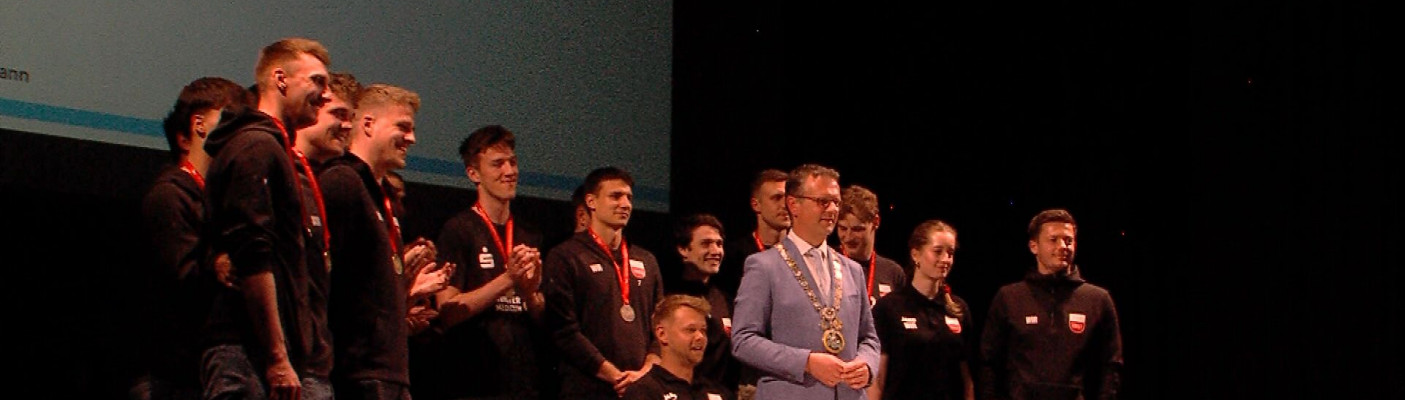 Stadt Rottenburg ehrt Volleyballer | Bildquelle: RTF.1