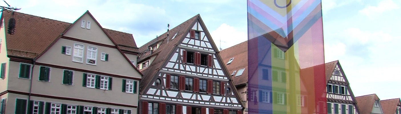 Regenboggenflagge weht in T&uuml;bingen | Bildquelle: RTF.1