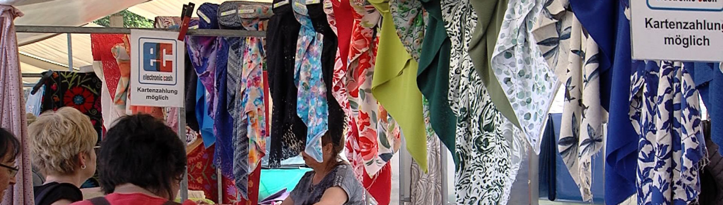 Stoffe auf dem Stoffmarkt | Bildquelle: RTF.1