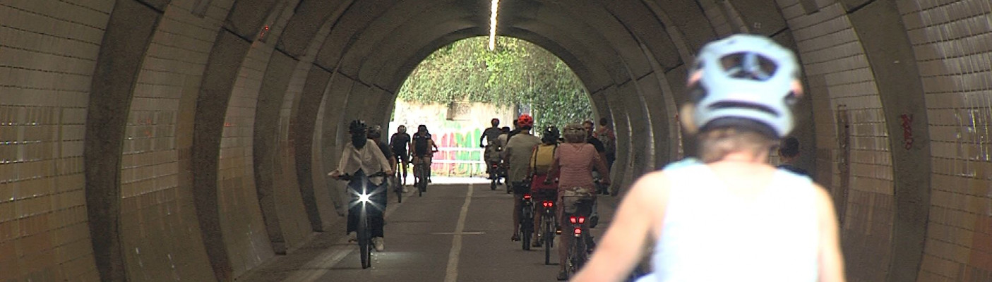 Fu&szlig;g&auml;nger- und Fahrradtunnel  | Bildquelle: RTF.1