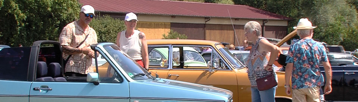 Ferienhock und Oldtimertreff in Grafenberg | Bildquelle: RTF.1