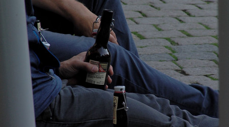 Alkoholkonsumverbot läuft aus | Bildquelle: RTF.1
